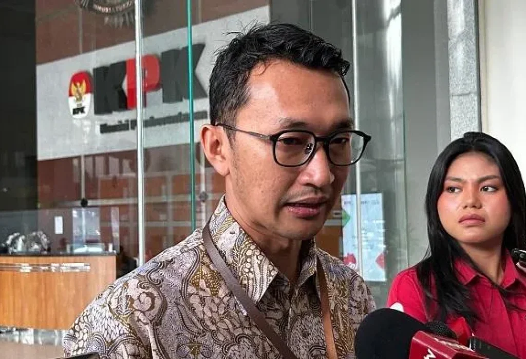 2026-02-11-gurita-korupsi-pupr-riau-kpk-periksa-plt-gubernur-hingga-bupati-inhu-di-kantor-bpkp