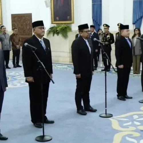 2026-04-27-gantikan-hanif-faisol-bos-buruh-jumhur-hidayat-jabat-menteri-lingkungan-hidup-581052