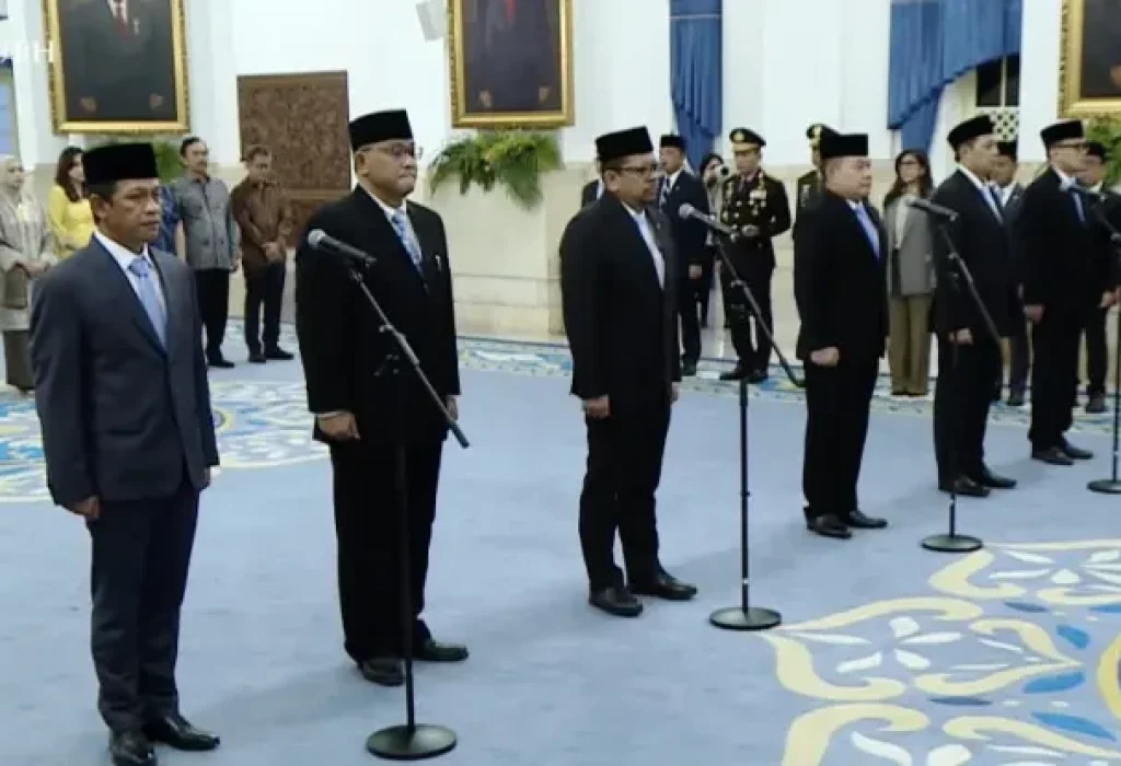 2026-04-27-gantikan-hanif-faisol-bos-buruh-jumhur-hidayat-jabat-menteri-lingkungan-hidup-581052