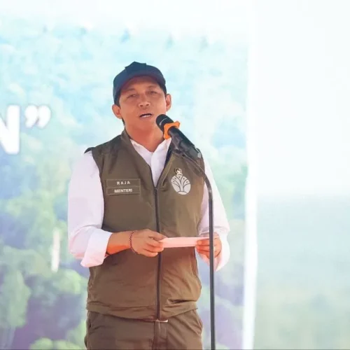 menhut-raja-juli-antoni-reforesta